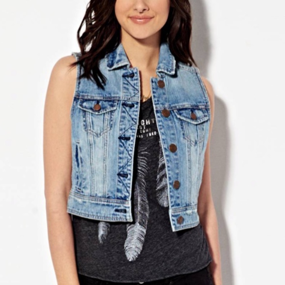 American Eagle Jean Vest
